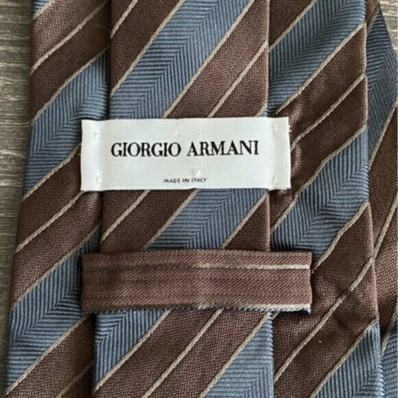 VINTAGE Giorgio Armani Neck Tie 100% Italian Silk Stripe Diagonal Blue Brown 57" - Picture 4 of 6